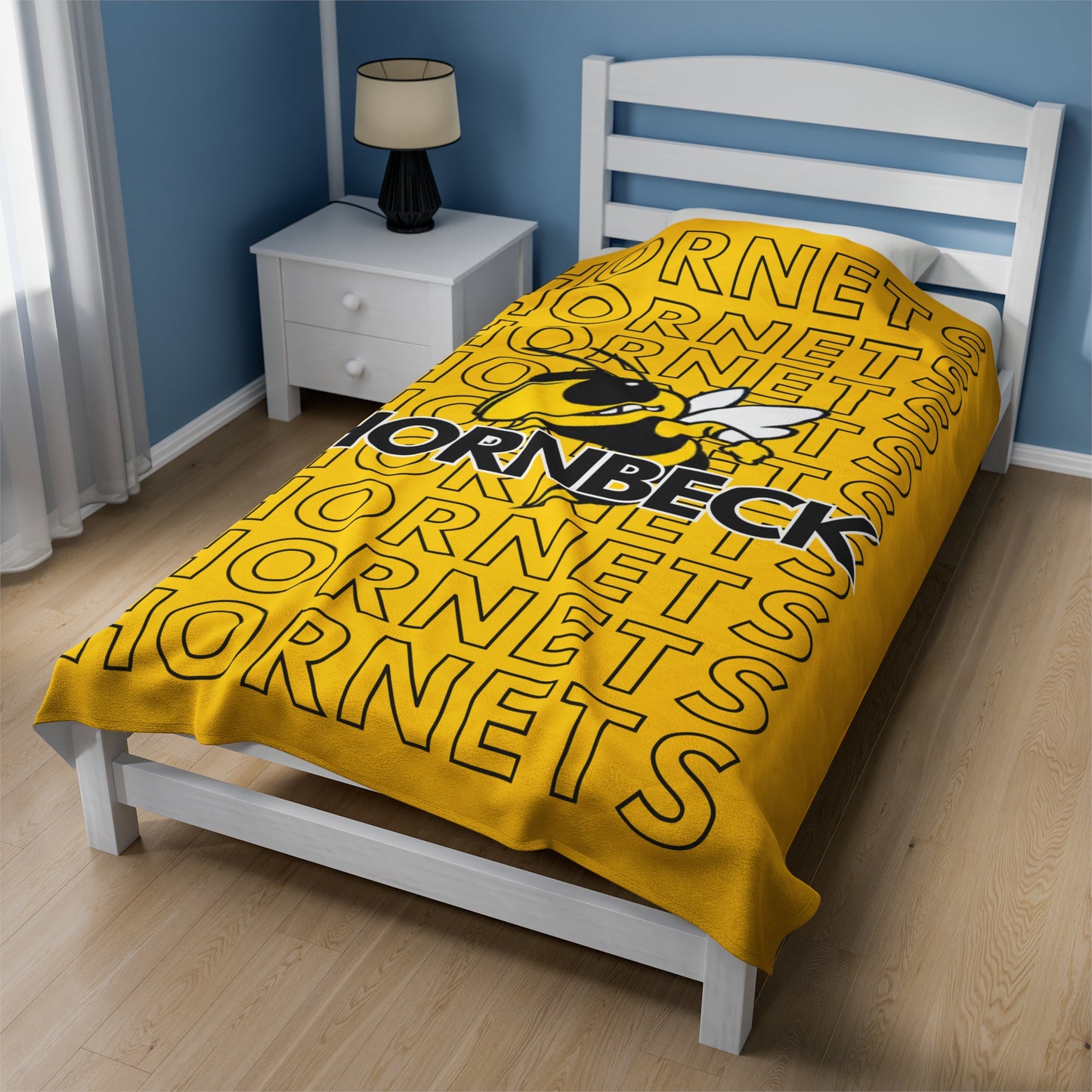 Hornbeck Hornets Pride - Velveteen Plush Blanket - EN